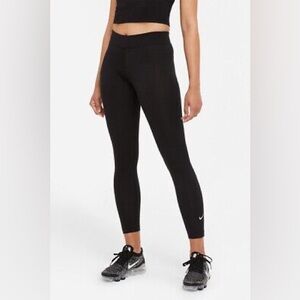 Nike Black Sportswear Essential 7/8 Mid Rise Leggings Size XS